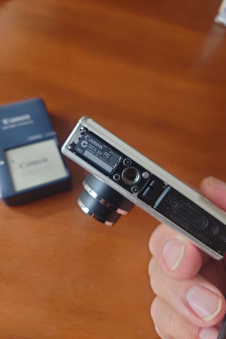 Canon IXY Digital 20 本体 バッテリーチャージャー付き