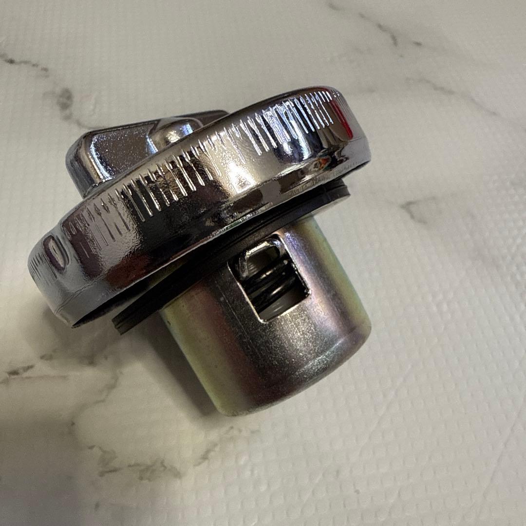 4Lモンキー 純正タンクキャップ（廃盤品）