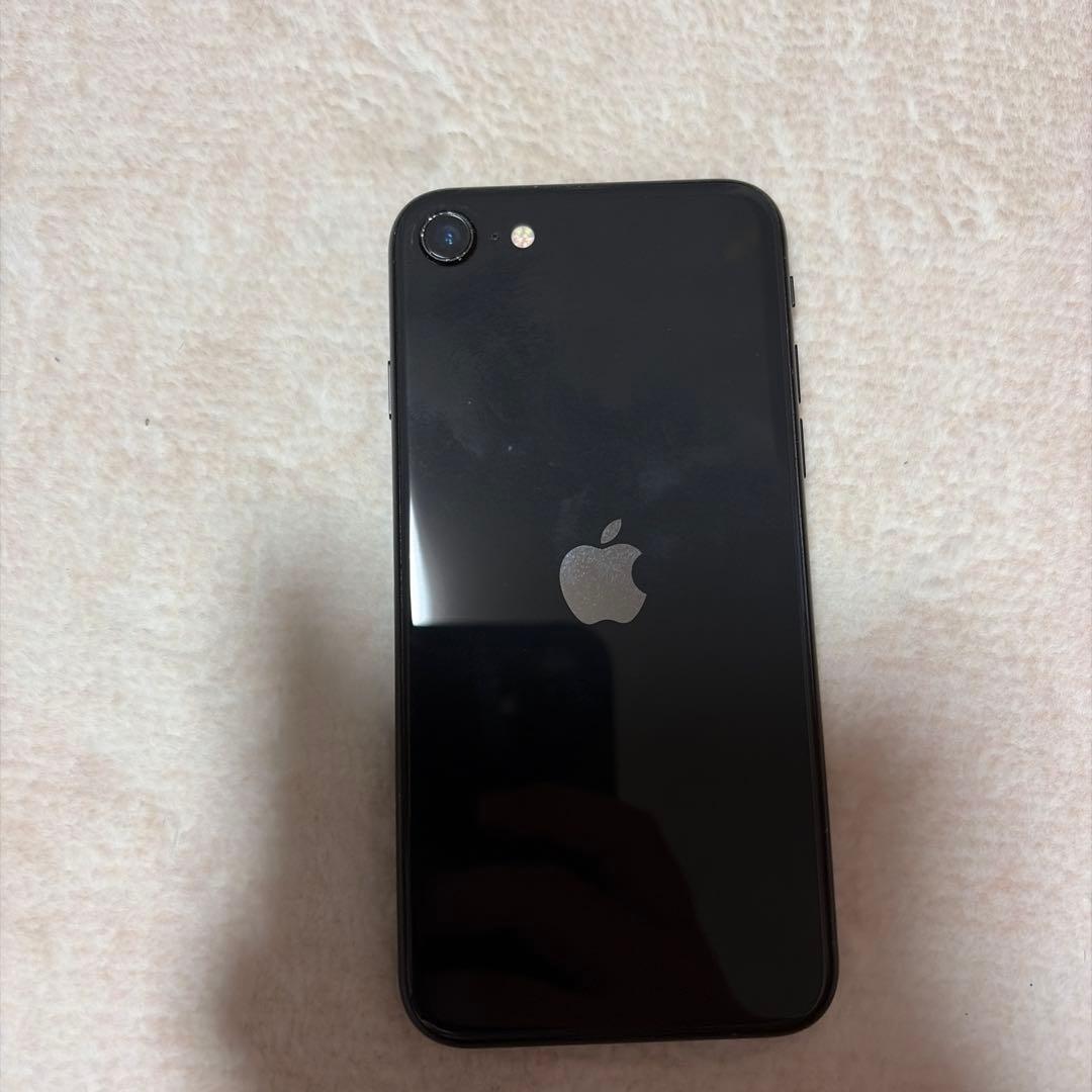 Apple iPhone SE (第2世代) ブラック 本体