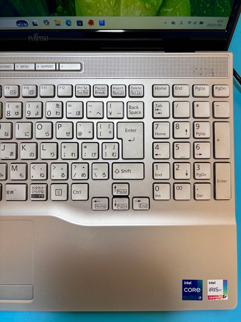 富士通 LIFEBOOK AH55/E3 i7 1165G7 32GB 2TB