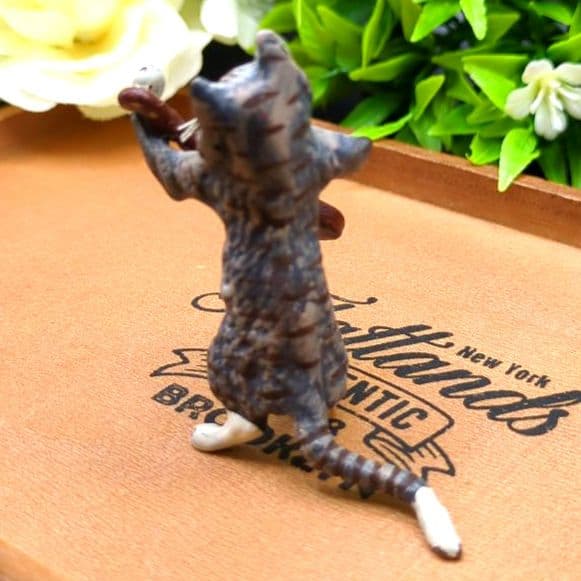 ヴィエナブロンズ コールドペイント 擬人化した猫の音楽隊 バイオリン