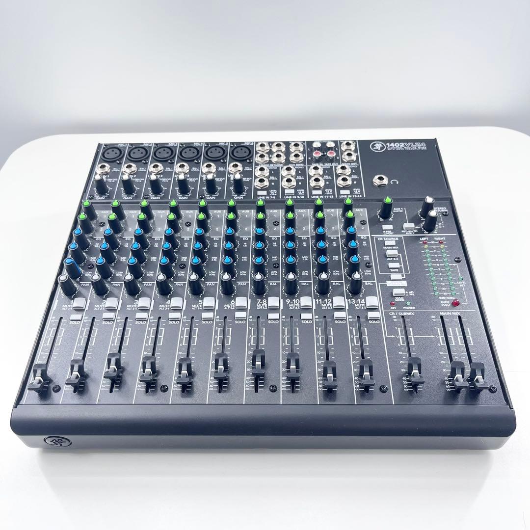 美品 MACKIE 1402VLZ4 アナログミキサー 12ch ケース付