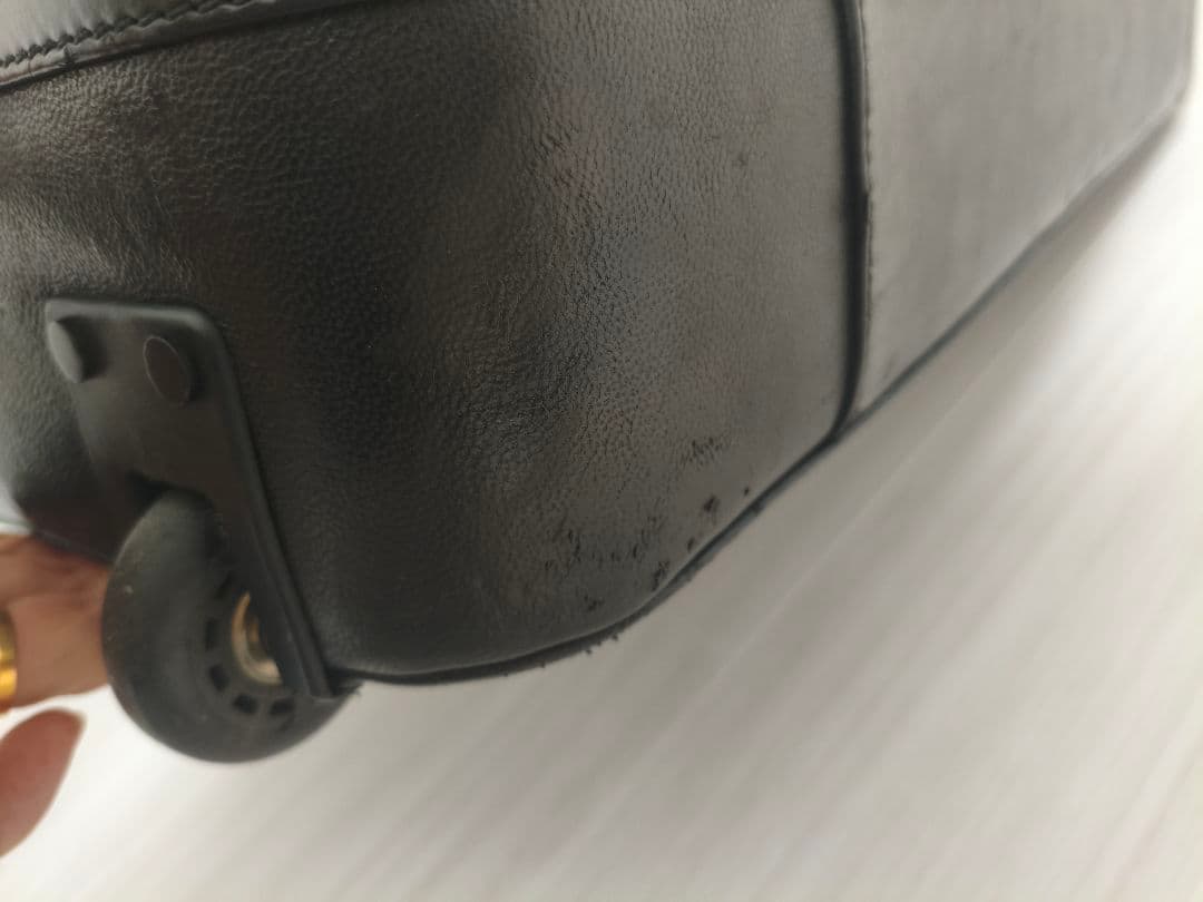 バレンシアガ シティ キャリーバッグ 革レザー