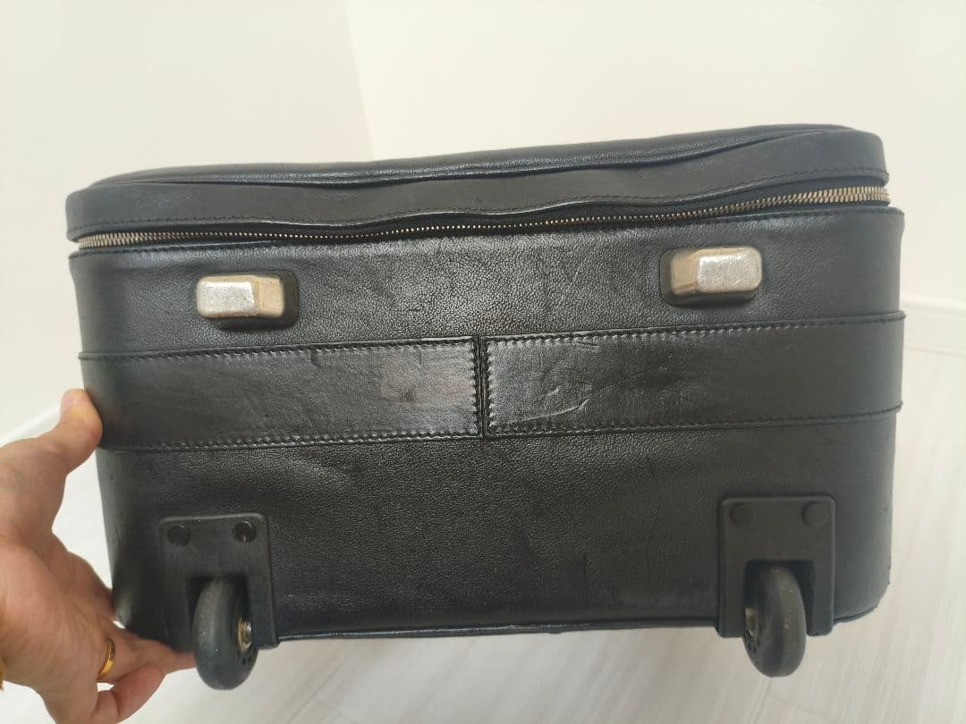 バレンシアガ シティ キャリーバッグ 革レザー