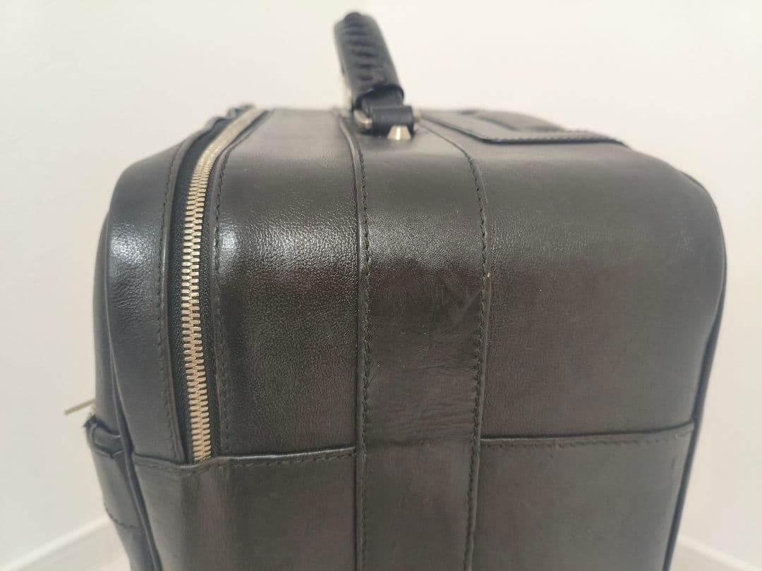 バレンシアガ シティ キャリーバッグ 革レザー