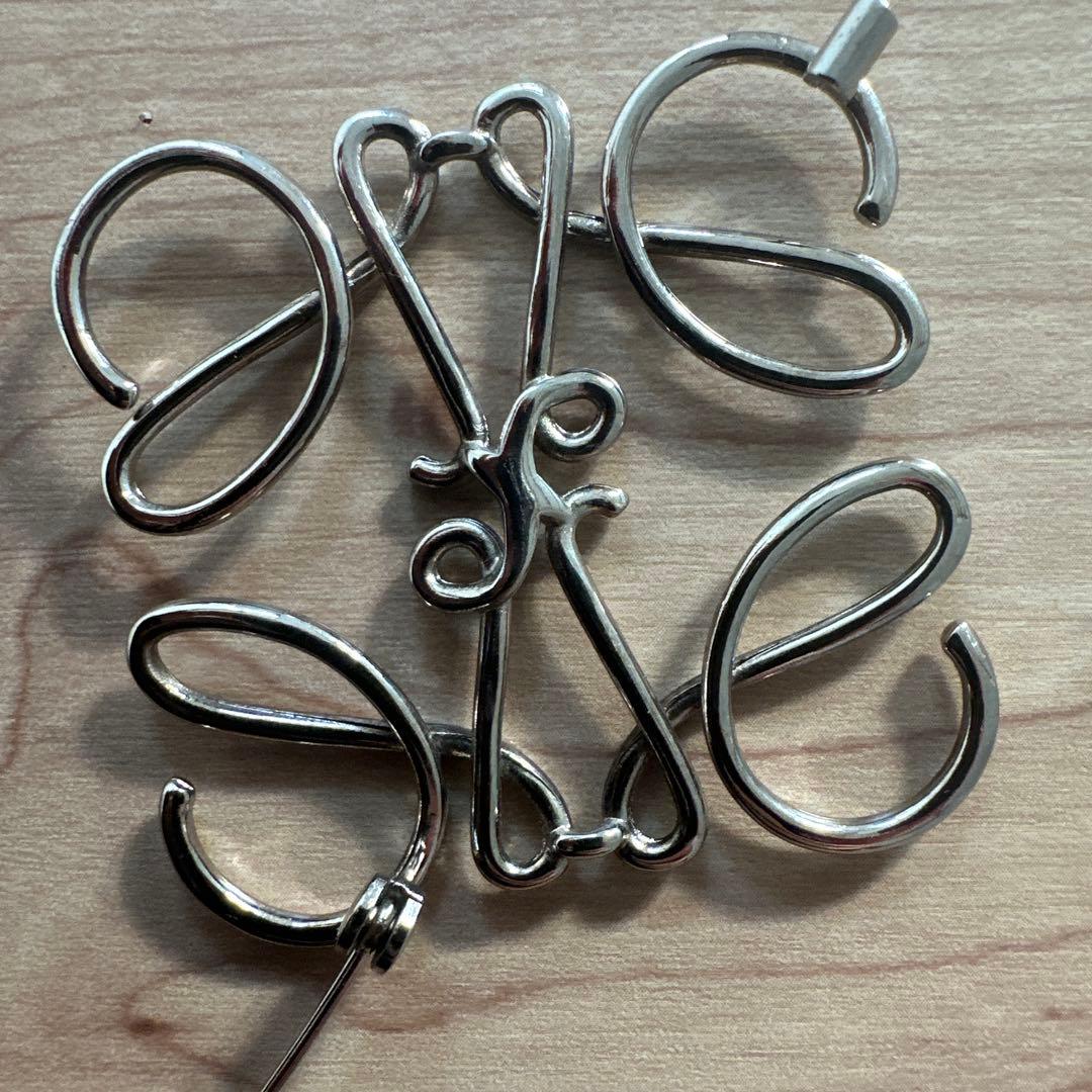 ロエベ LOEWE ブローチ