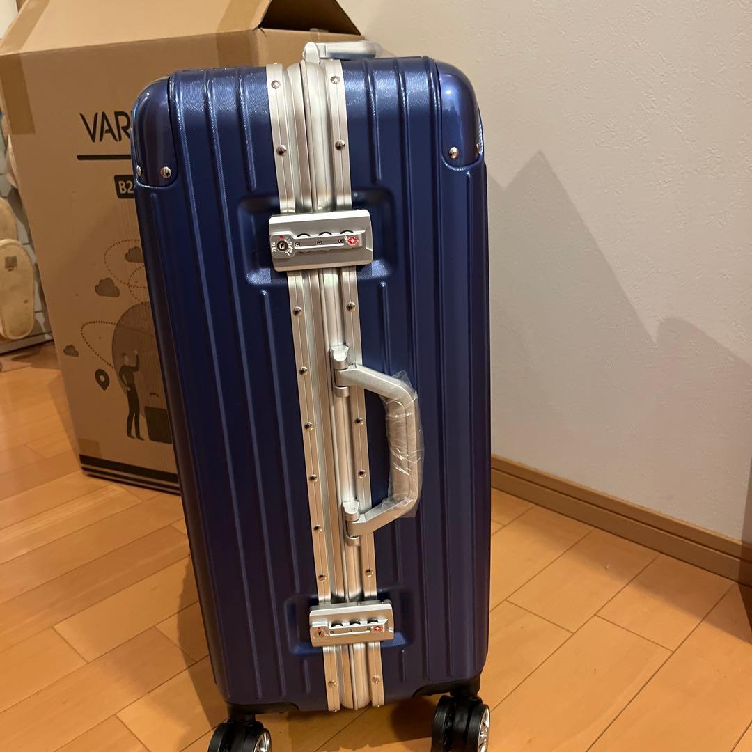ネイビー 中型 キャリーケース 360度回転ホイール
