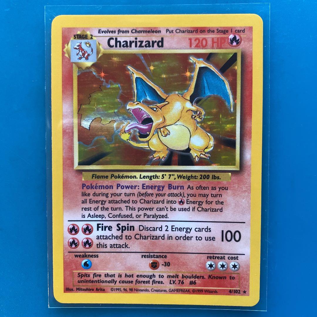 ポケモンカード　Charizard 英語版
