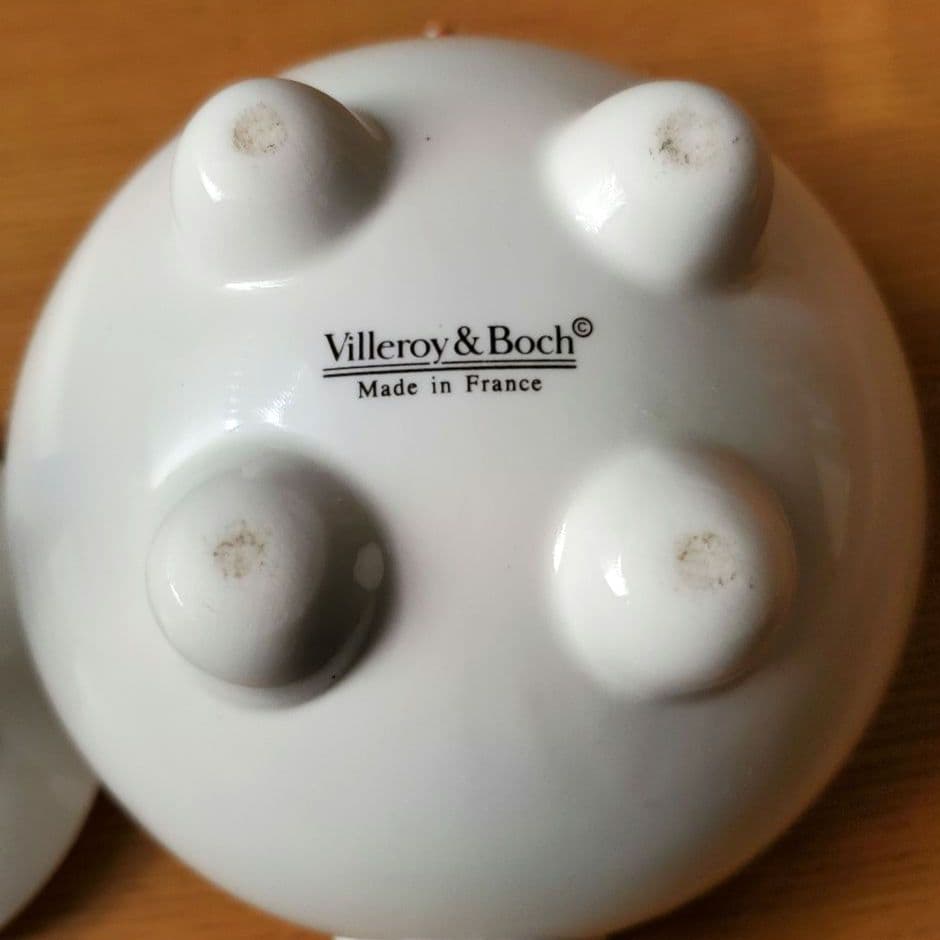 ２匹のネコの置物 美品