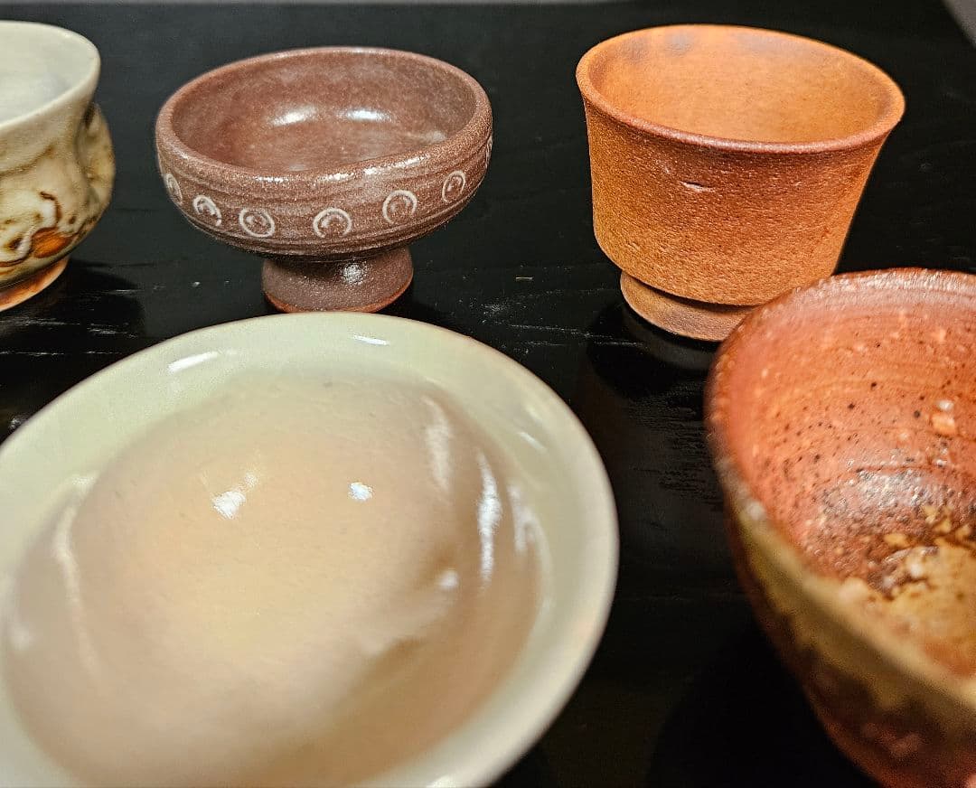 【日本の陶器】ぐい呑　盃　10客　布志名　信楽　朝日焼　三助　赤膚　二本松萬古等
