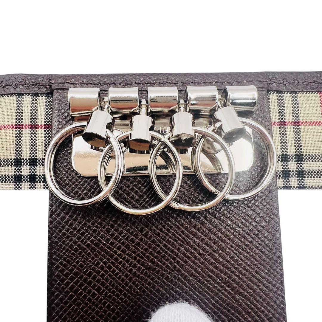 未使用品　バーバリー　キーケース　ブラウン