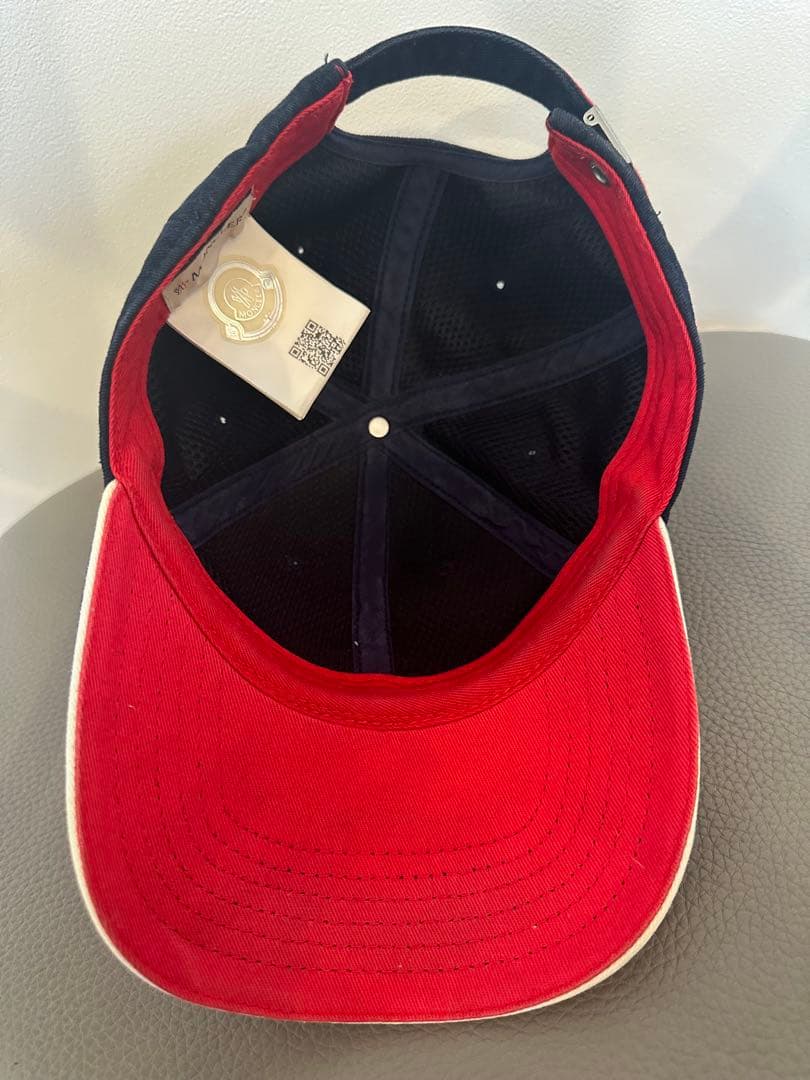 MONCLER ネイビー キャップ