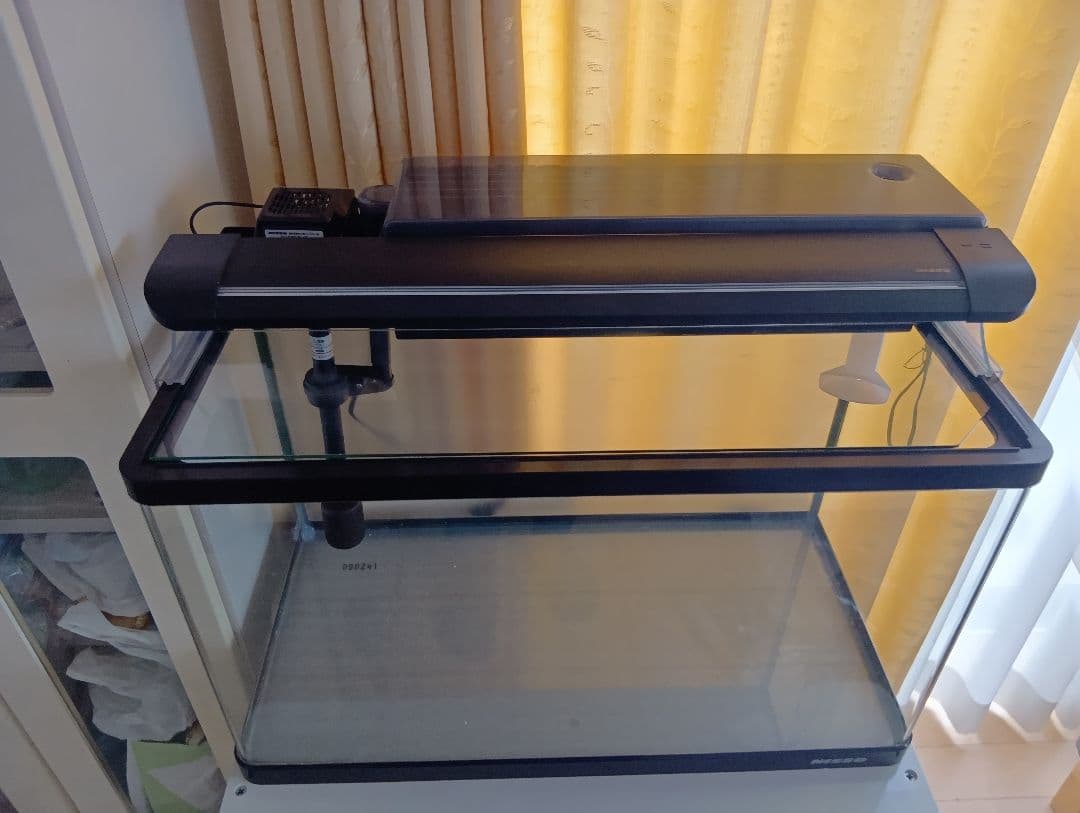 オクラ【千葉県北西部引取】60cm水槽、水槽台、LED等のセット