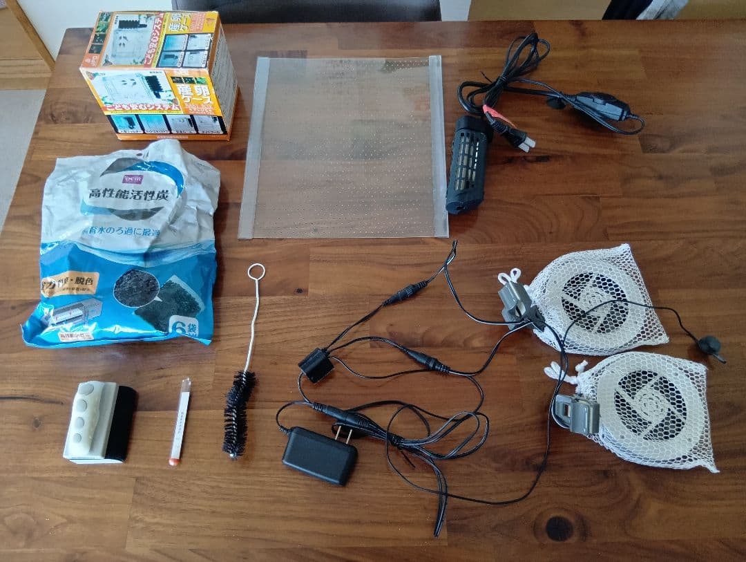 オクラ【千葉県北西部引取】60cm水槽、水槽台、LED等のセット