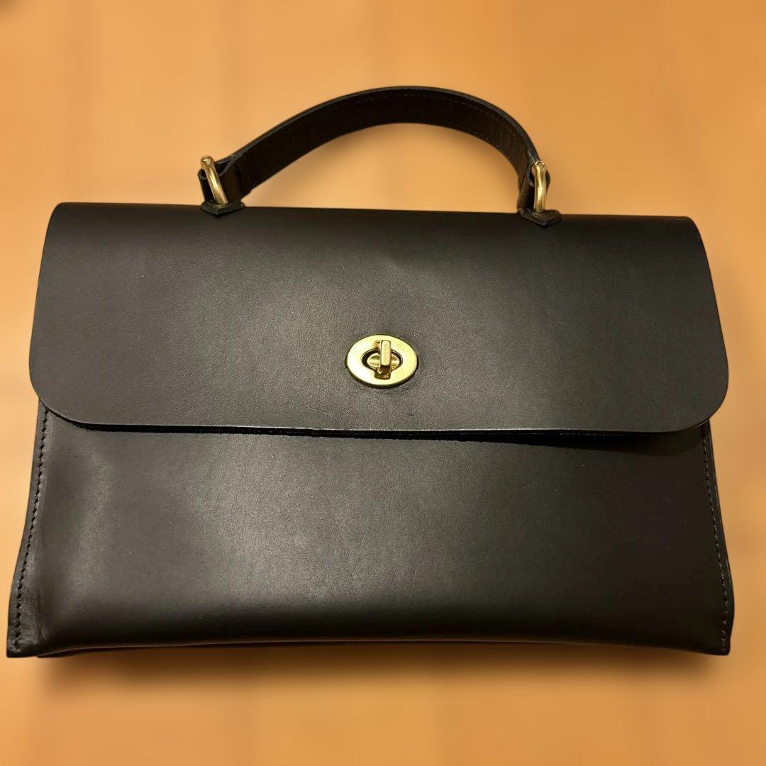 MIMI BERRYショルダーバッグ　Hebe