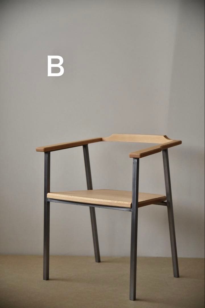 らりるれろ ！TIMBER COURT特注チェア　B