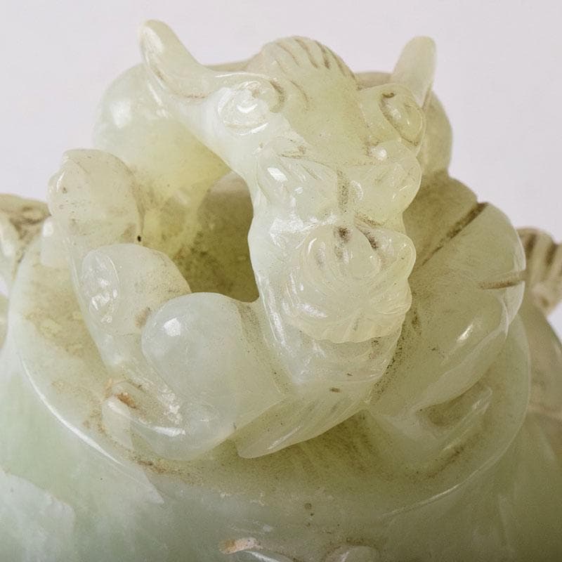 中国　玉石彫刻　雙耳活環　獅子鈕蓋爐　三足香炉　唐木台付　C　8256