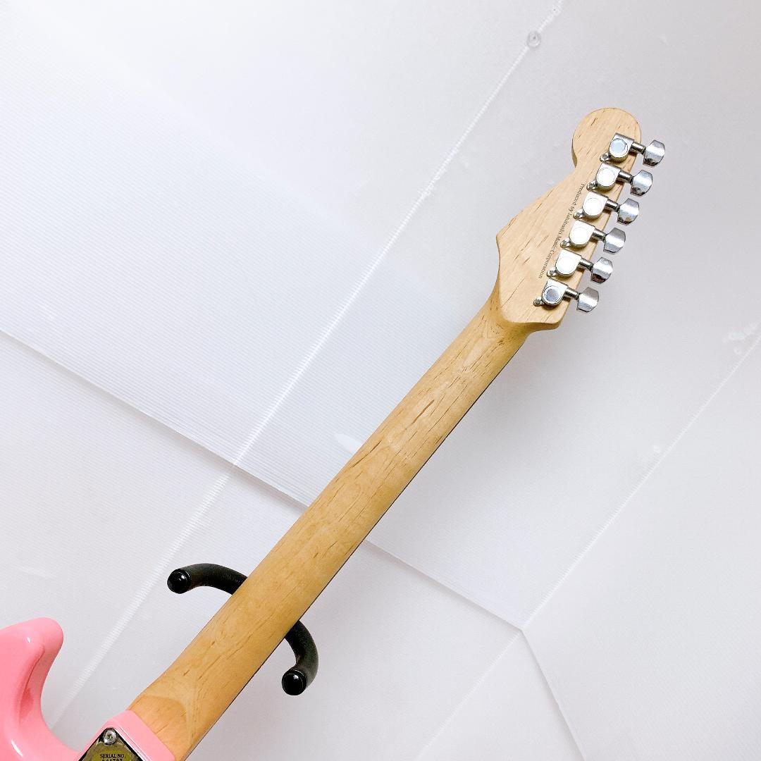 美品 初心者向けエレキギター Mavis ストラトキャスター ピンク