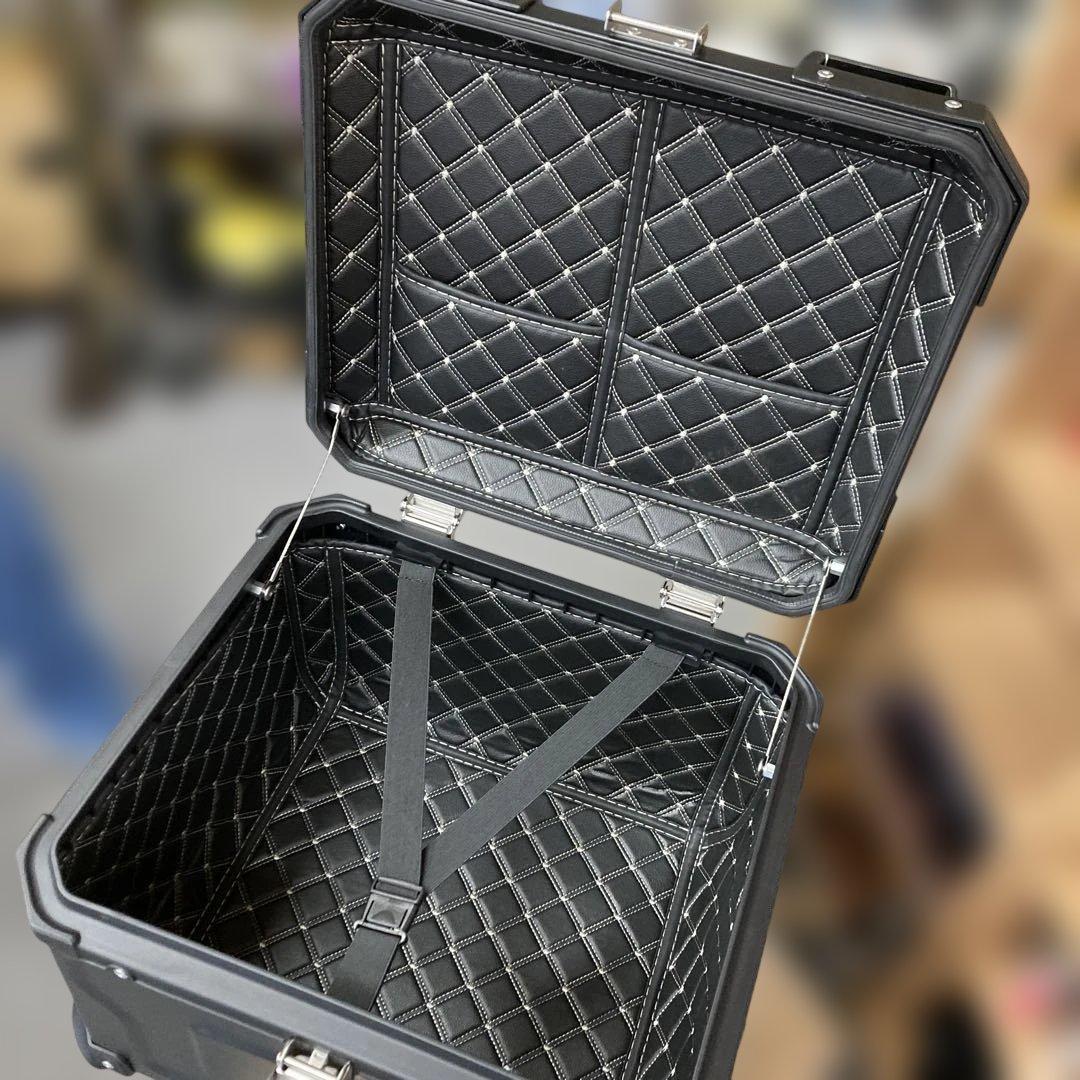 ブラックバイク用トランク