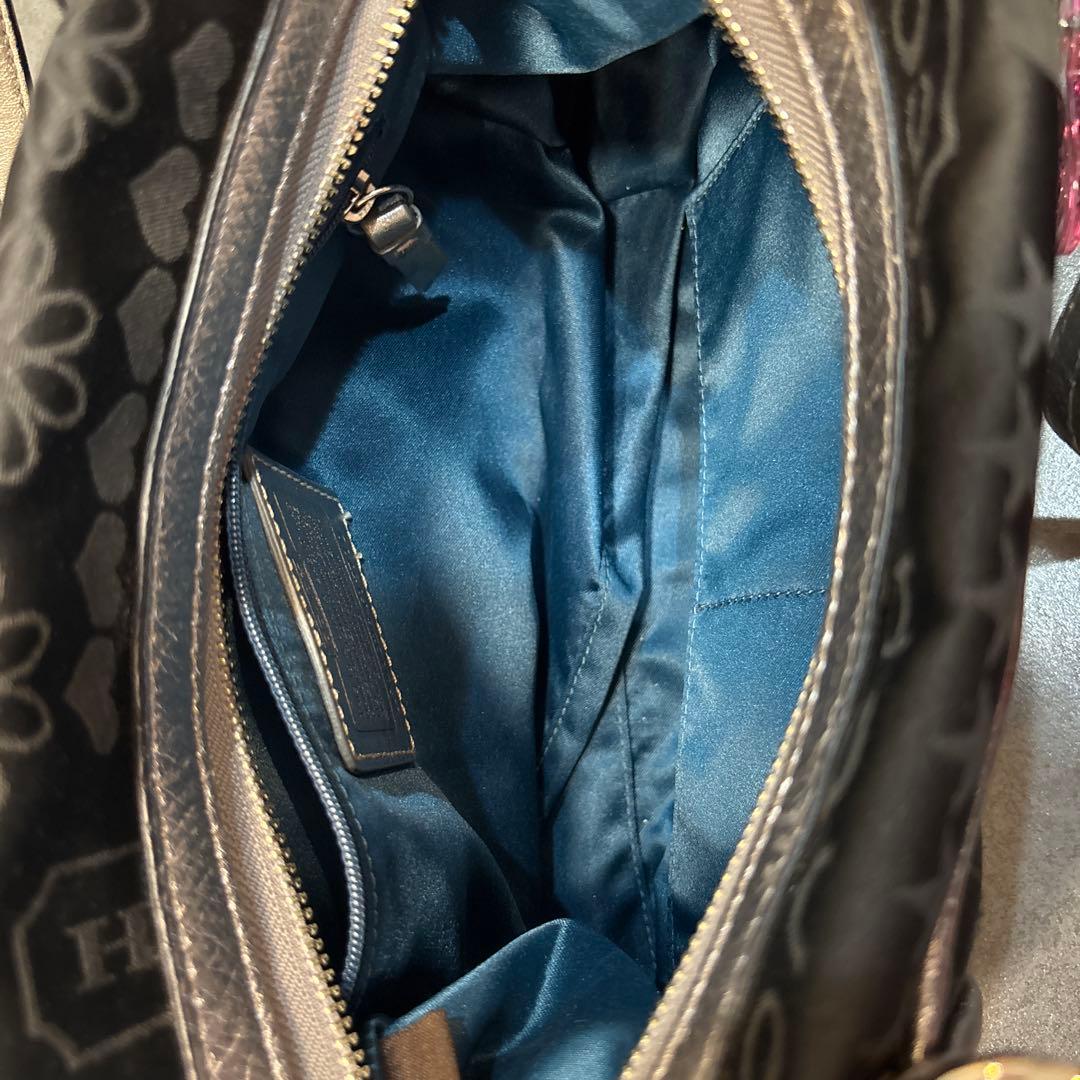 COACH ミニボストンバッグ　チャーム付き