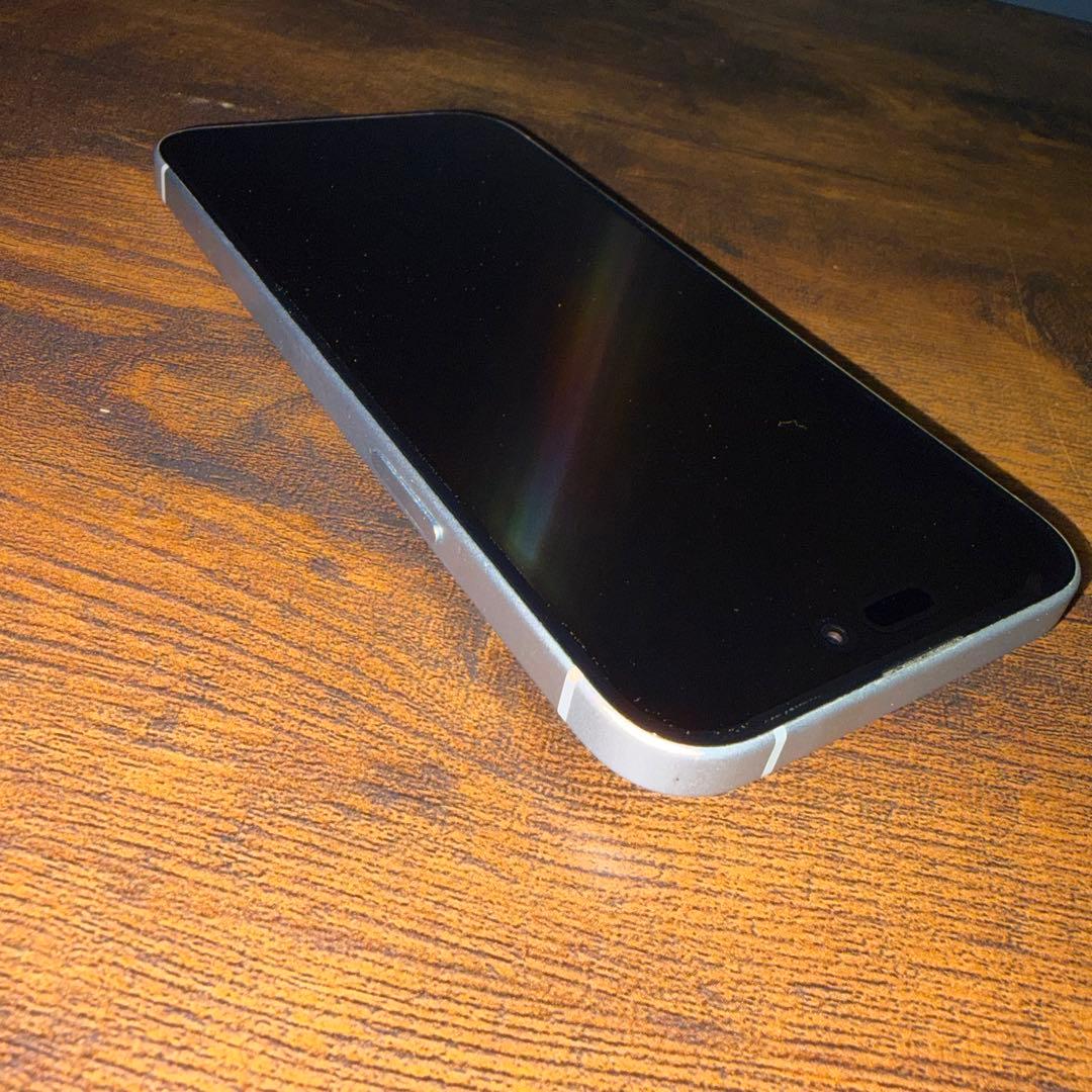 【iPhone15 plus】ホワイト　256GB SIMフリー