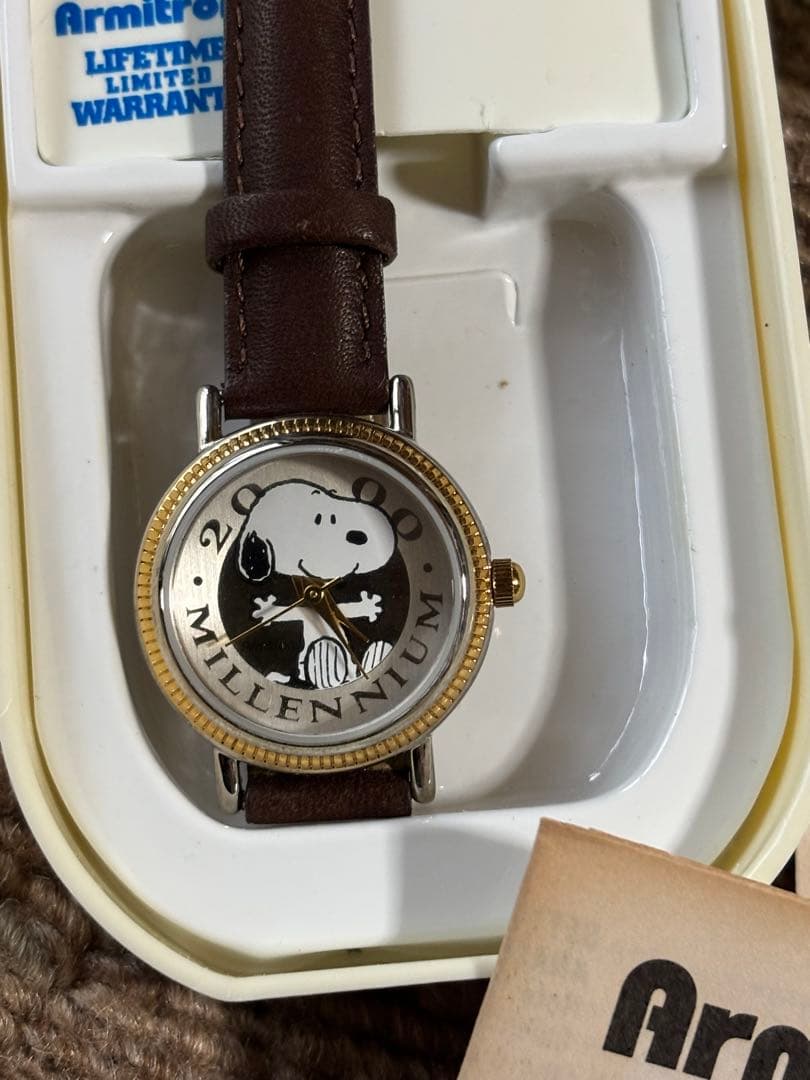 未使用2000'sミレニアムSNOOPYスヌーピー限定Watch ウォッチ