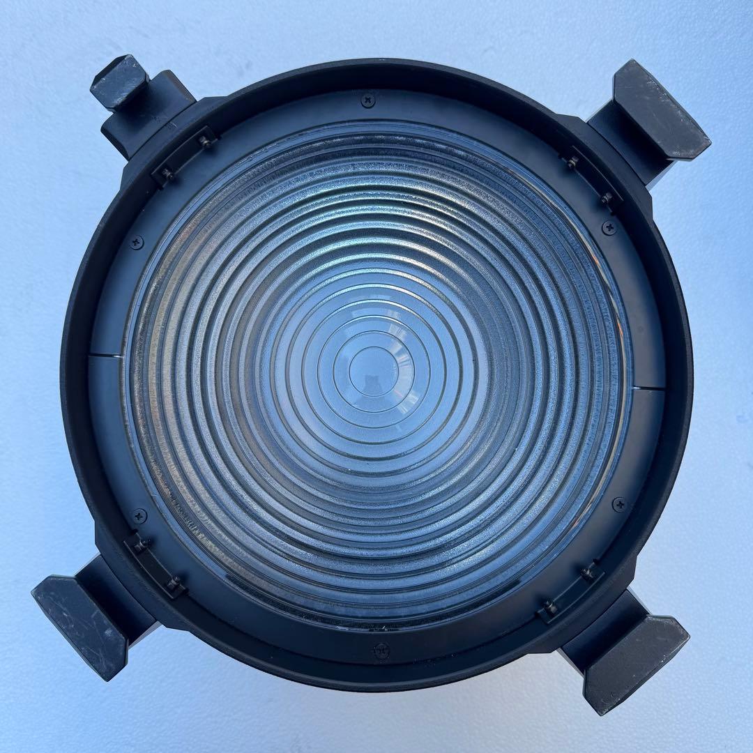 Aputure F10フレネルレンズ