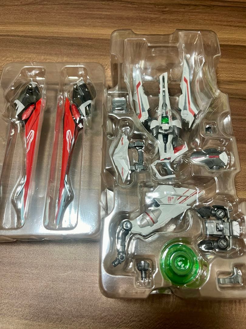 L BUILD ガンダムアストレイ レッドドラゴニクス カレトヴルッフ付