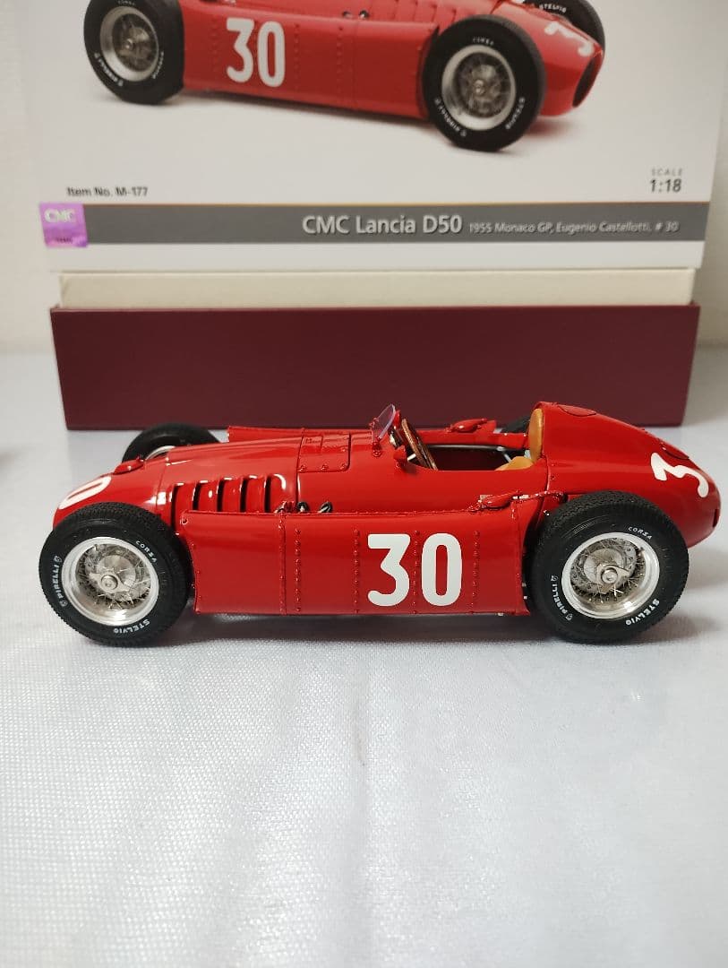 CMC Lancia D50 1/18スケールモデルカー