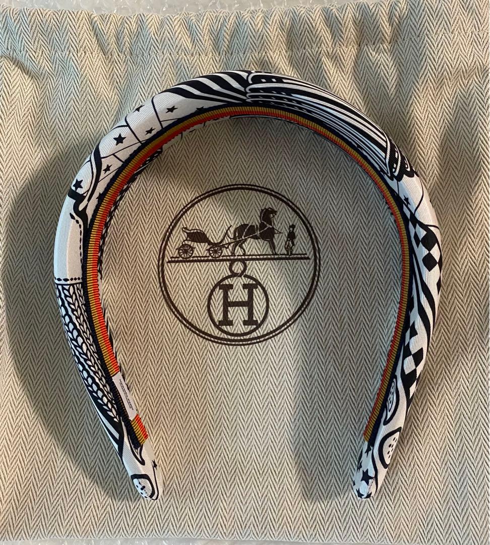 【専用】エルメスカチューシャヘアバンドヘアアクセサリー　ジナ　ジグザグ　白黒新品