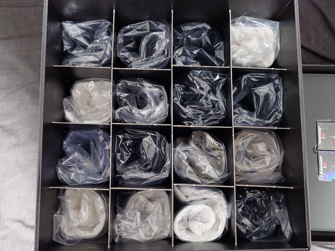 ユニクロ ファイナルファンタジー 35周年 コンプリートBOX Lサイズ