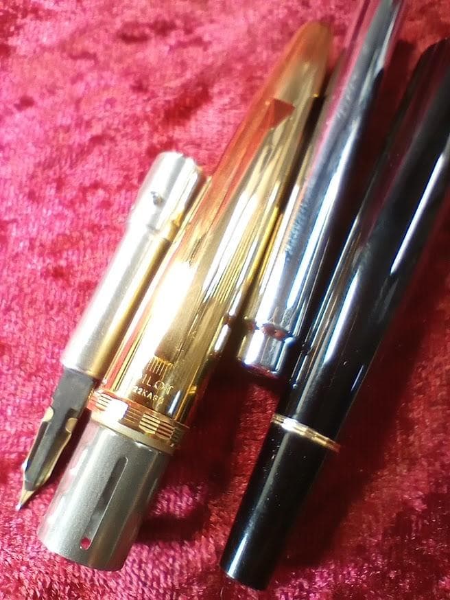 PILOT パイロット 万年筆 初期型 高級 キャップレス 【C-700GW】