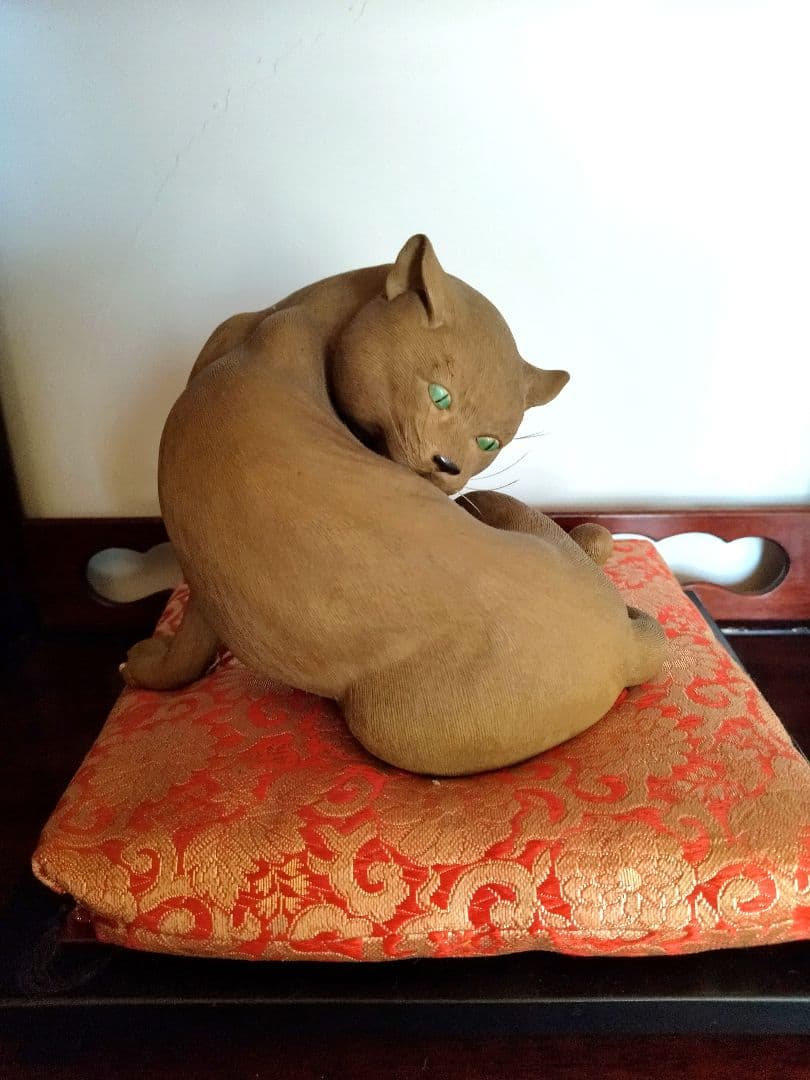 萬古焼　美術品　猫の毛づくろい