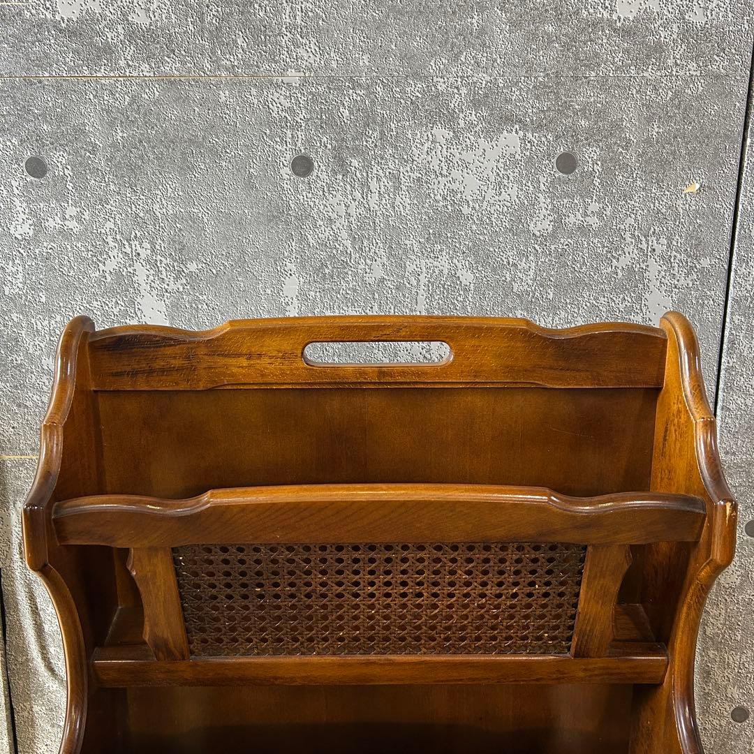 ꧁カリモク家具 karimoku꧂オールドカリモクマガジンラック 籐 ラタン