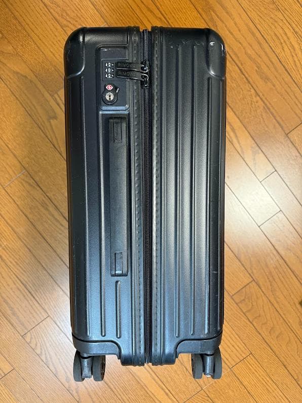 RIMOWA（リモワ） ESSENTIALキャビン３６L　マットブラック