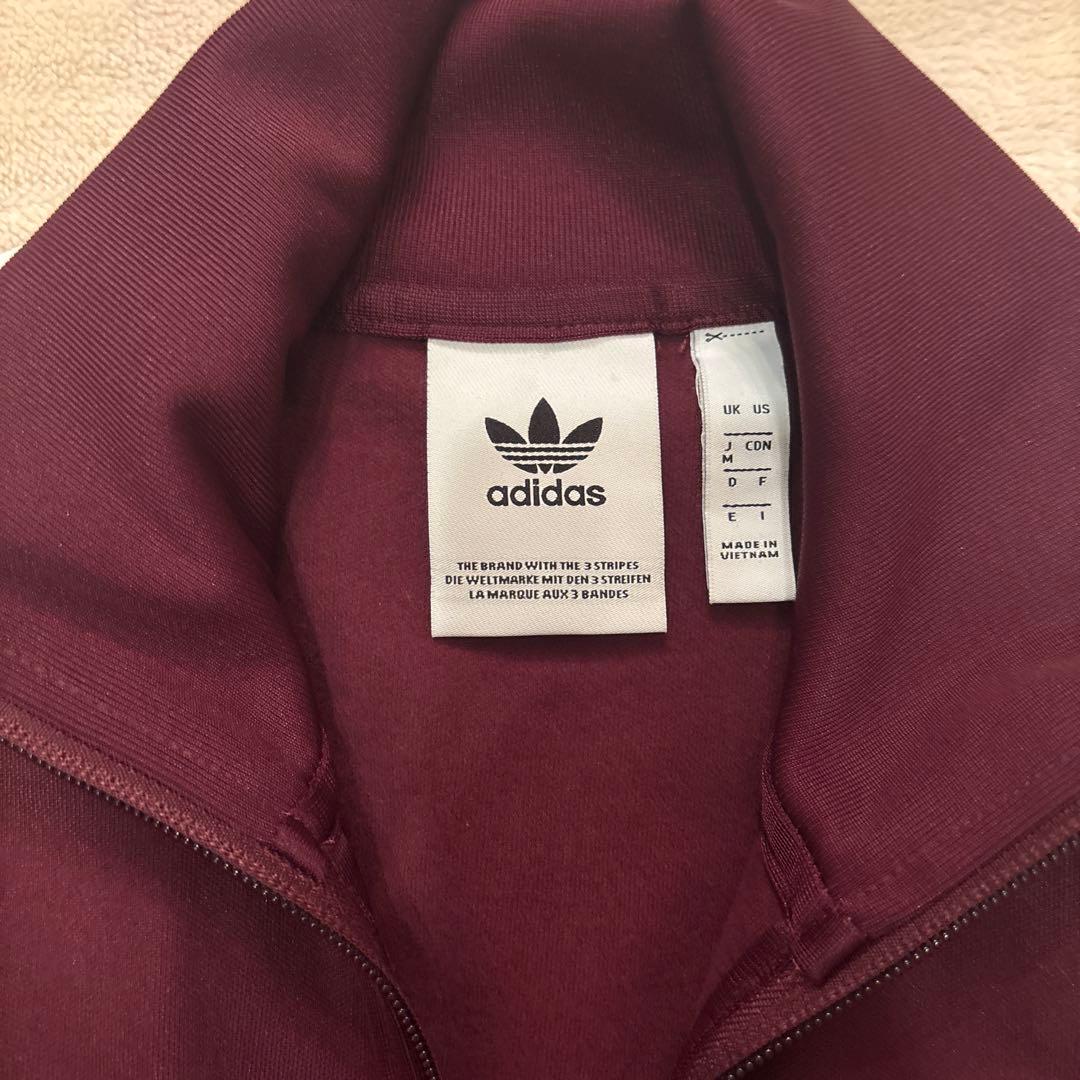adidas トラックジャケットM