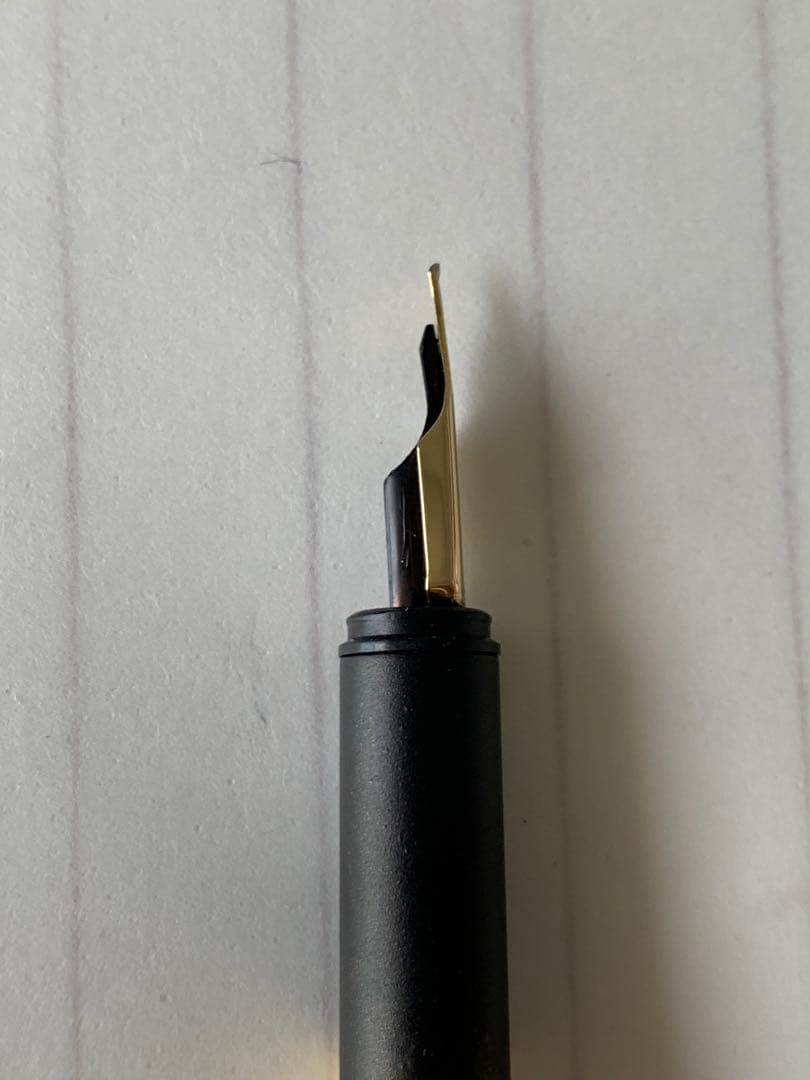 Dunhill（ダンヒル） ゴールド 万年筆 18K