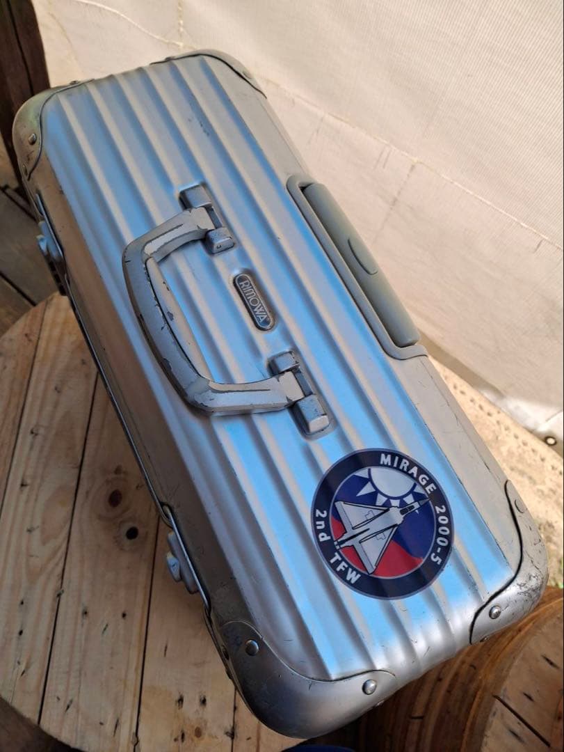 リモワ　トパーズ　パイロット　トロリー2輪