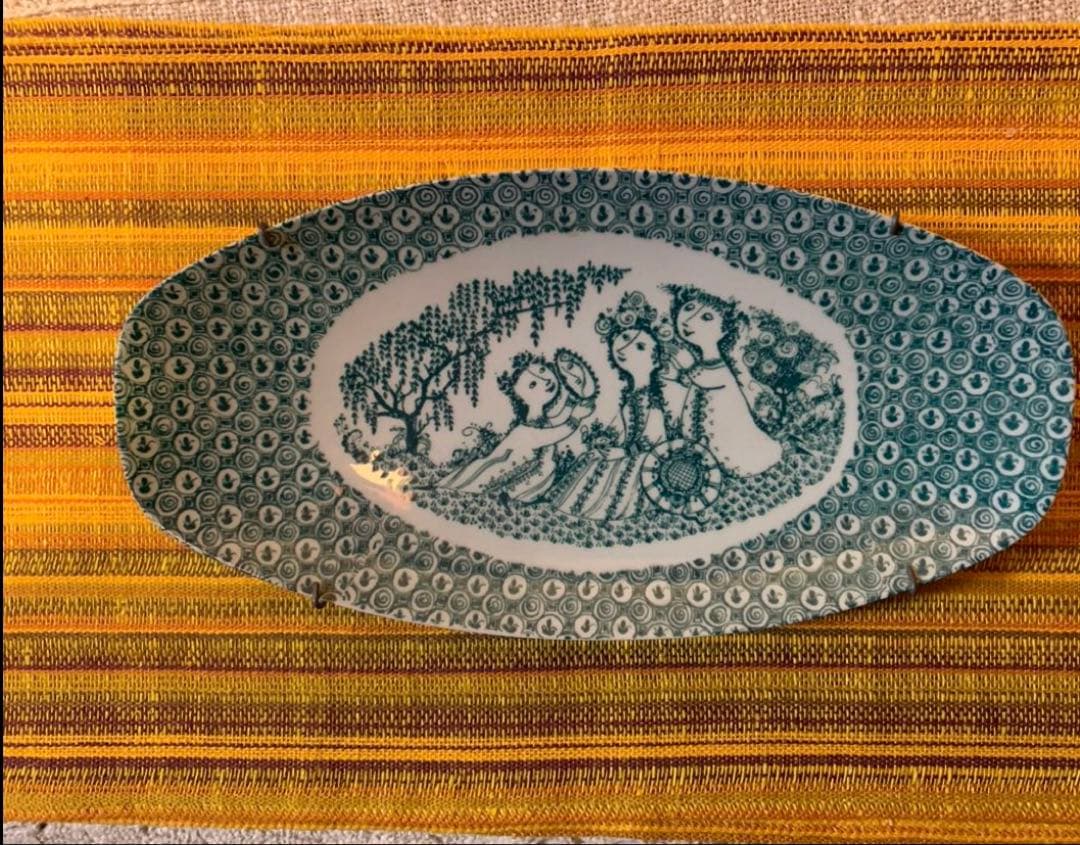 ビングオーグレンダール　(A)1870年アンティークの細かく描かれたお花が素敵！