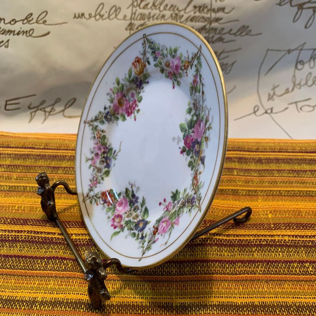 ビングオーグレンダール　(A)1870年アンティークの細かく描かれたお花が素敵！