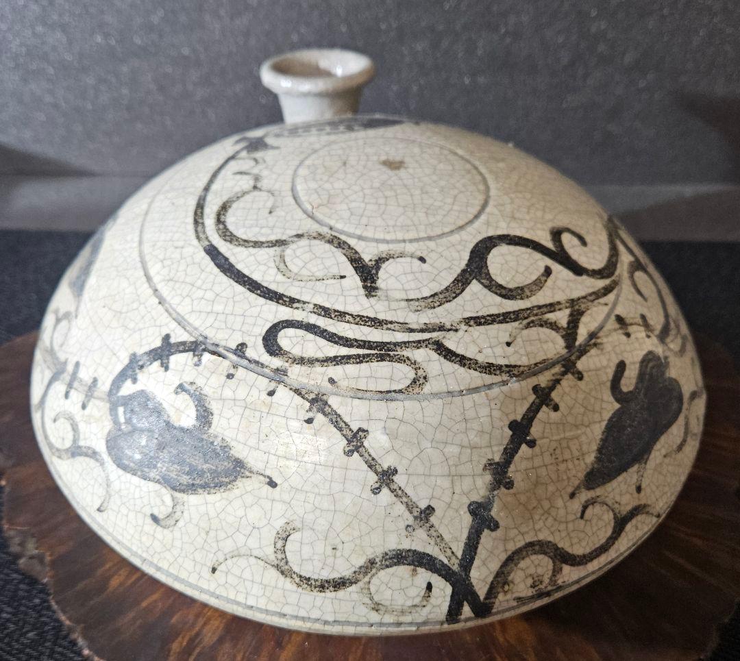 李朝古美術　韓国古陶磁器　李朝　粉青沙器 鉄絵　唐草文　口付大瓶　酒瓶　扁壺