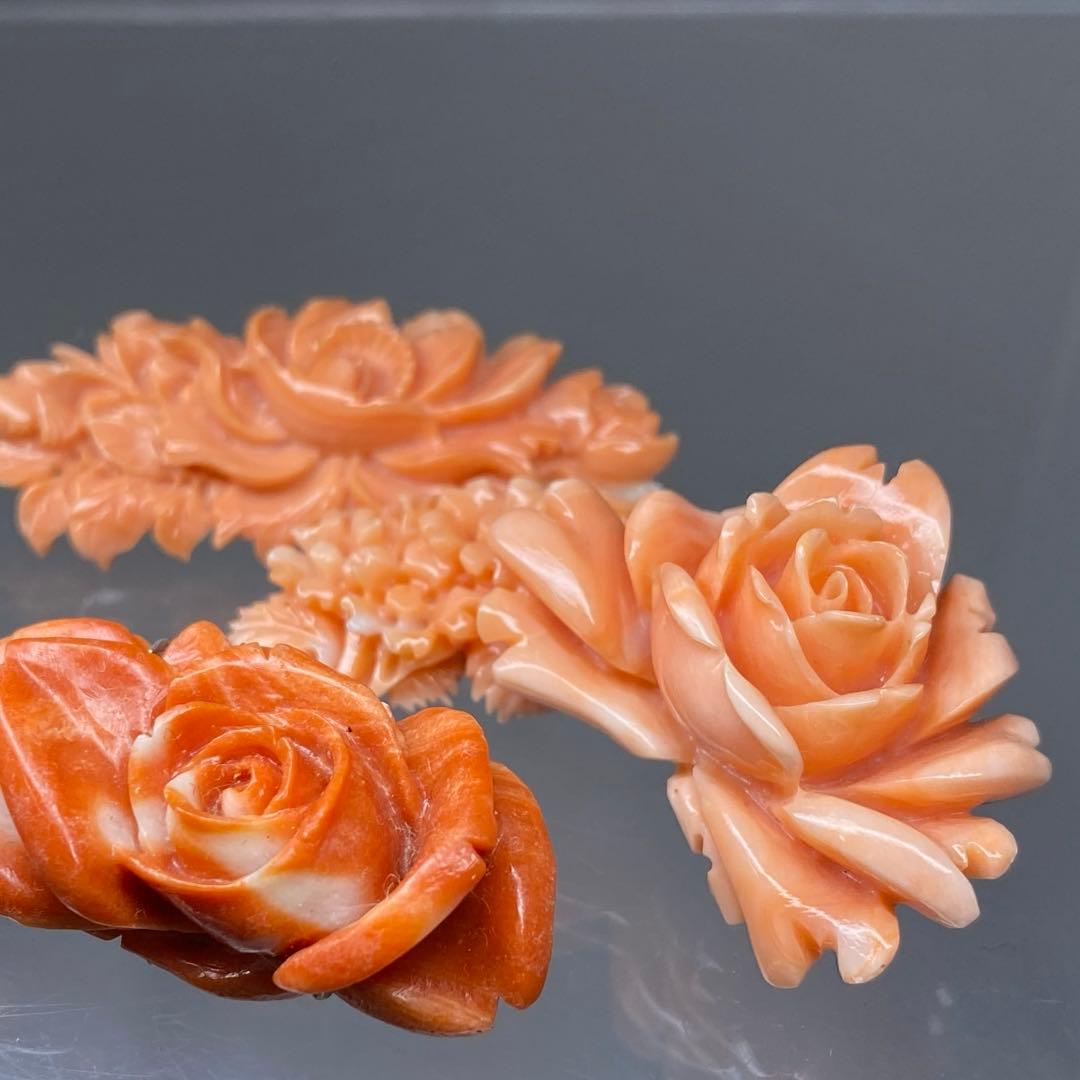 本赤珊瑚　ブローチ、彫刻、帯留　78g 東Y7-0217☆2Fトヒニ