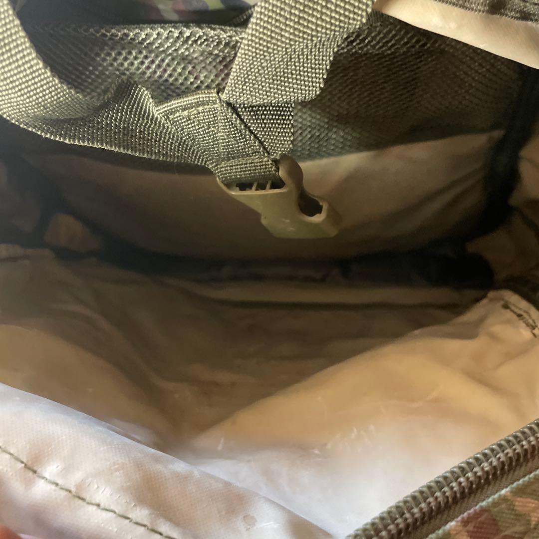 迷彩パンツ　ジャケット リュック　ボディバッグ　ポーチ　ベルト　多機能ポケット