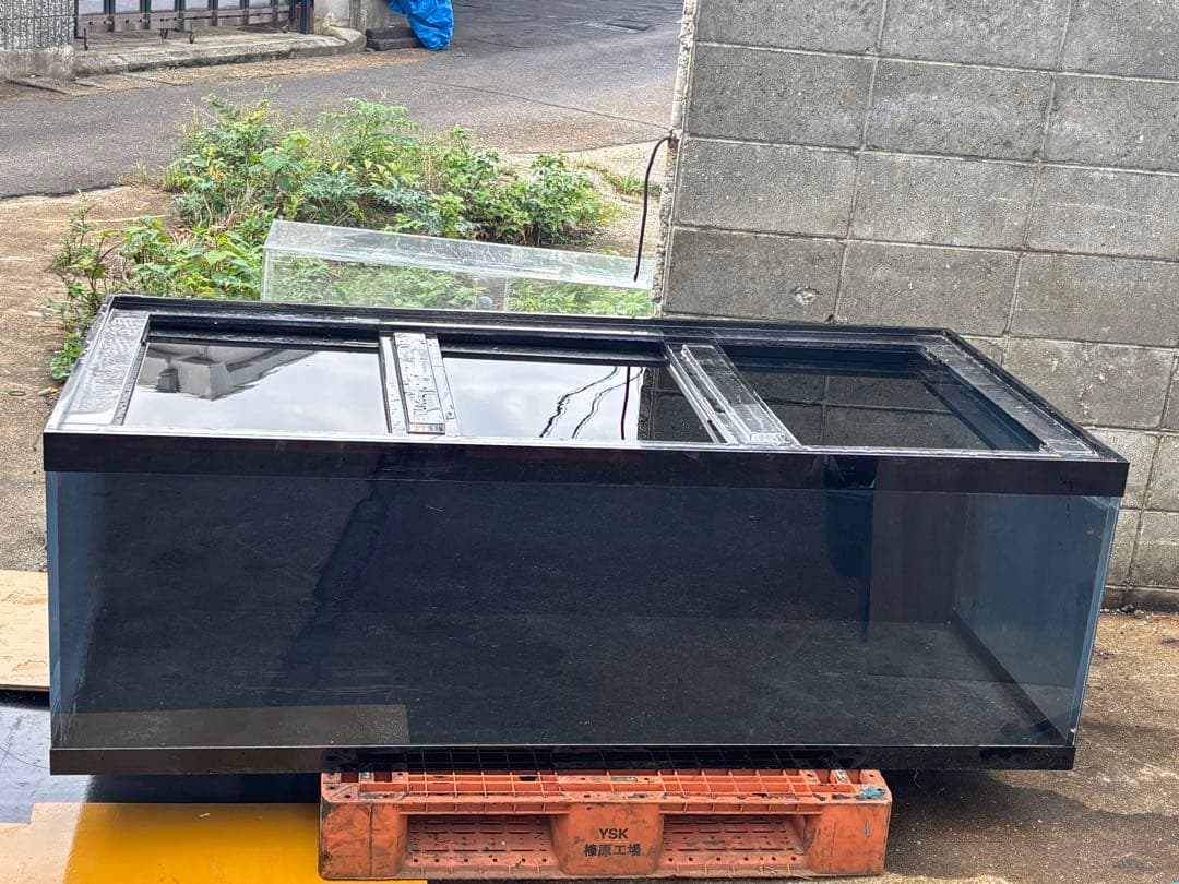 アクリル 水槽　1800 900 600 水槽のみ　発送の場合コメント