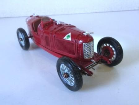 Mebe Toys (1/24) アルファロメオ Grand Prix P2