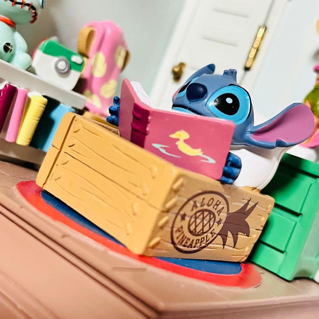 ディズニーストア　スティッチ　スクランプ　LED フィギュア