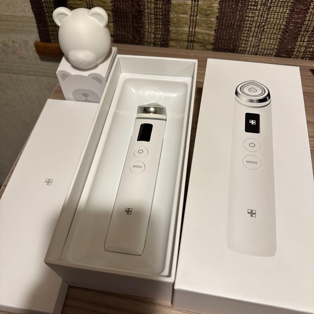 medicube 美顔器 ブースタープロ 白 ホワイト メディキューブ