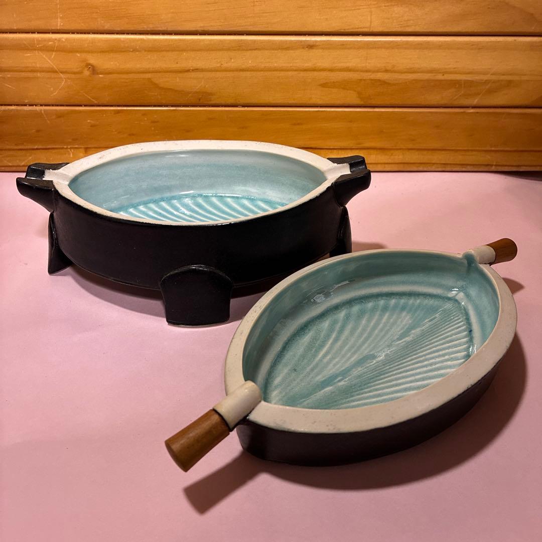 陶芸品　蓋付き　釉薬　脚付き