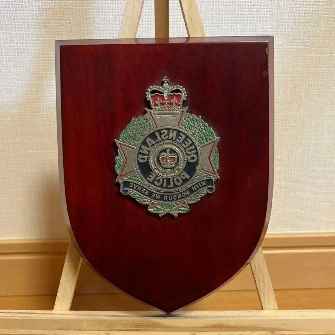 楯　ニュージーランド(クィーンズランドポリス)　エンブレム　置物