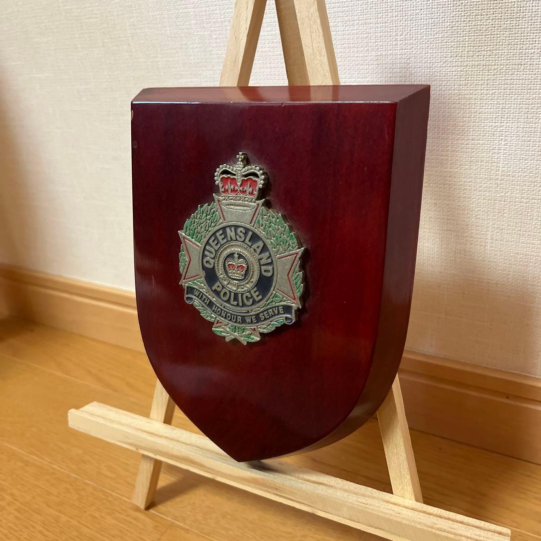 楯　ニュージーランド(クィーンズランドポリス)　エンブレム　置物